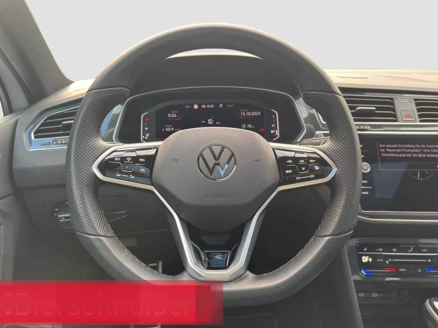 Volkswagen Tiguan 2.0 TSI DSG 4Mo. R-Line STANDH PANO AHK V foto 14