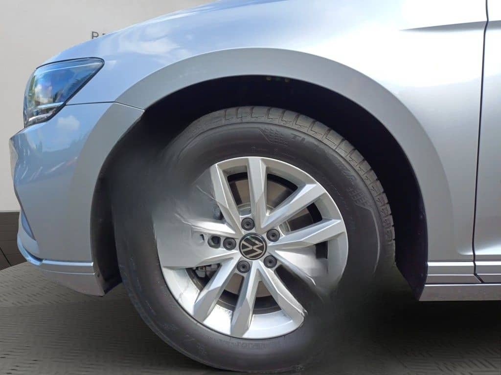 Volkswagen Passat Variant 2.0 TDI SCR DSG Business foto 3