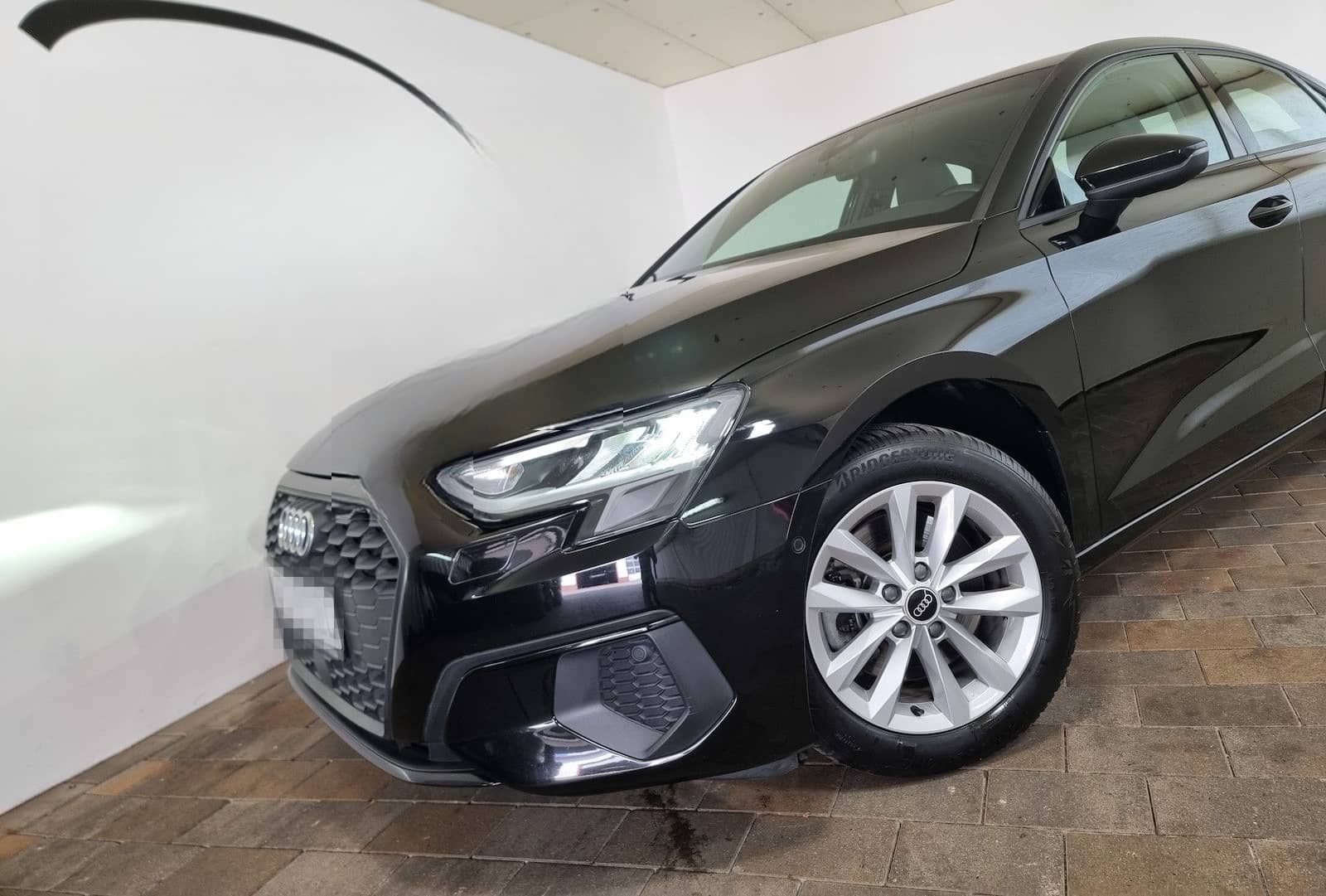 Audi A3 30TFSI limo Navi Leder Digital VIC Kamera LED foto 3