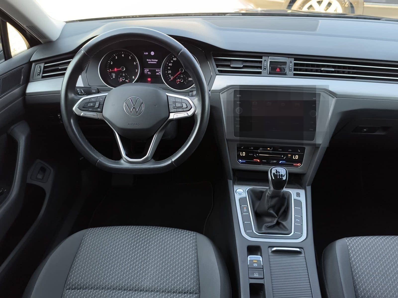 Volkswagen Passat Variant 1.5 TSI ACC LED NAVI foto 23