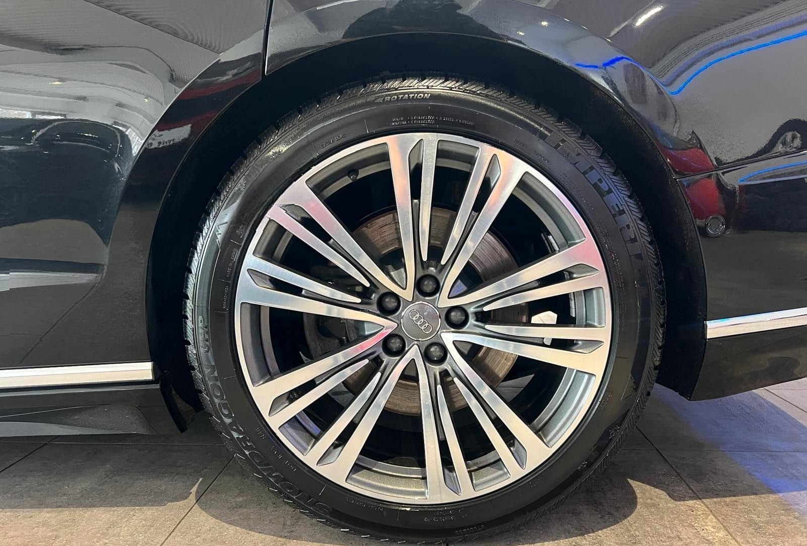 Audi A8 60 TFSI e quattro *Panorama*B&O*HUD*Massage* foto 16