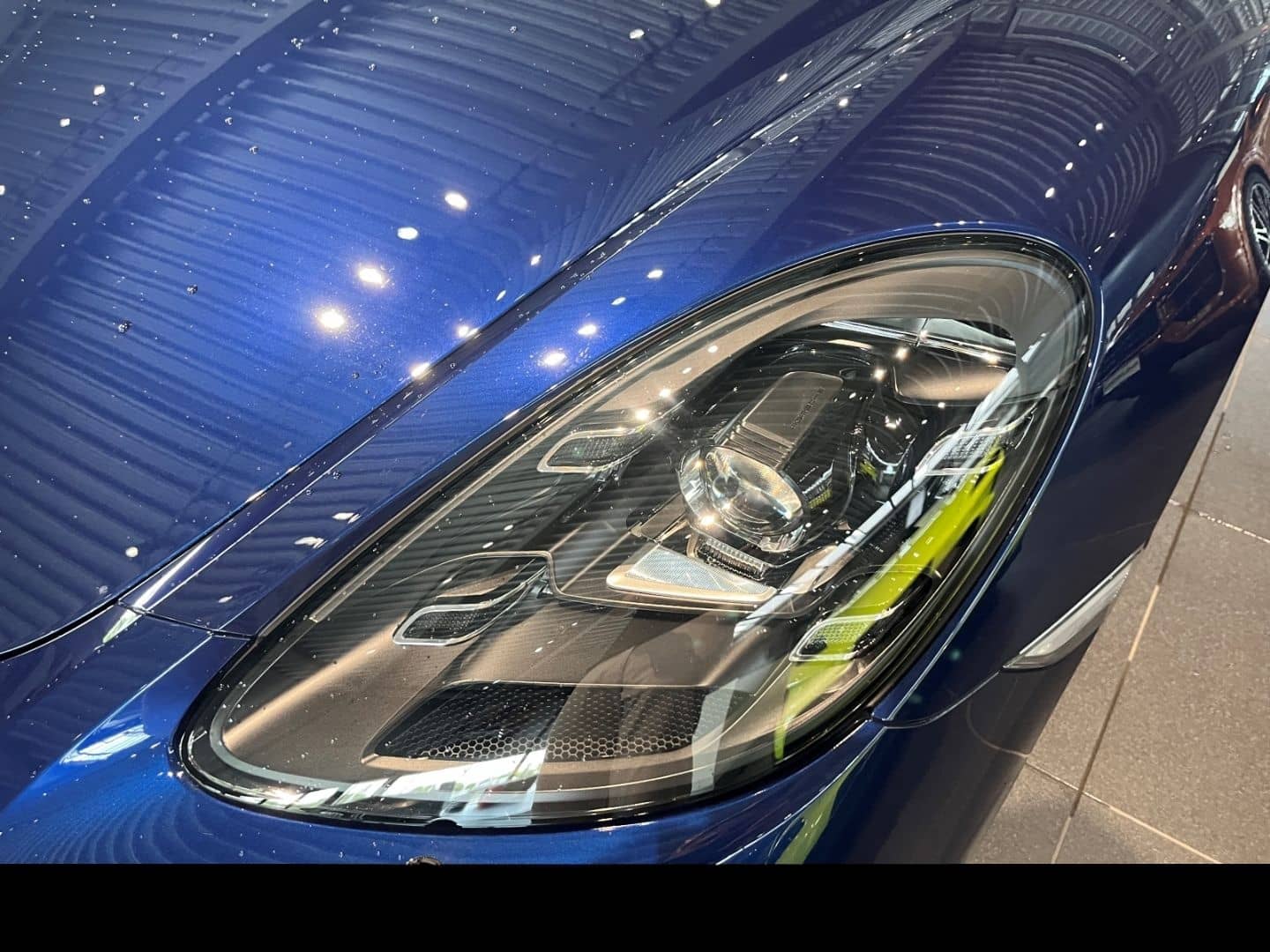 Porsche Cayman 718 GTS 4.0 Enzianblau Sportabgasanlage foto 24