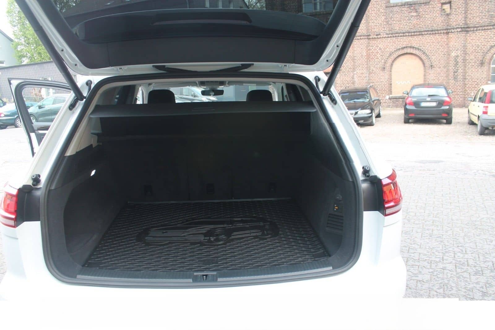 Volkswagen Touareg 3.0 V6 TDI 4MOTION DSG LED AHK RÜKA foto 19