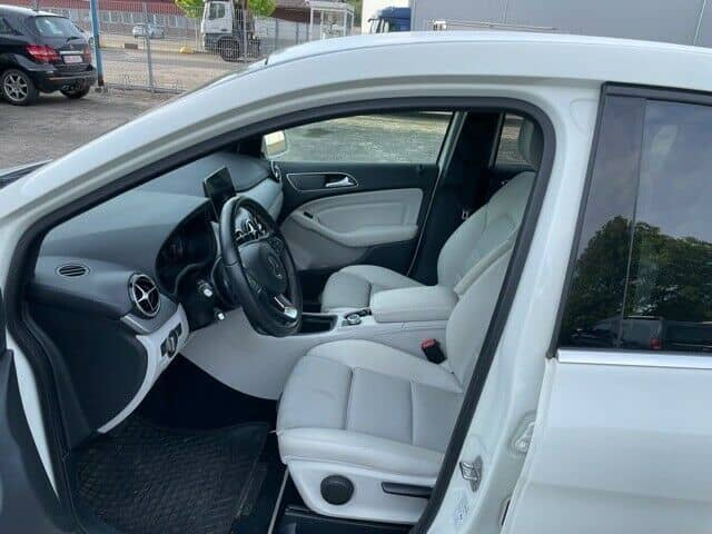 Mercedes-Benz B 220 d DCT Urban LED RFK AHK PTS EURO6 foto 8