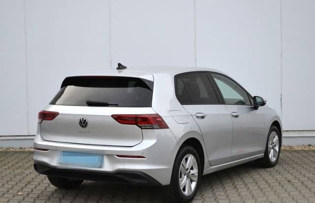 Volkswagen Golf VIII 1.5 TSI Life LED/NAVI+VZE/16-ZOLL/PDC/ foto 3