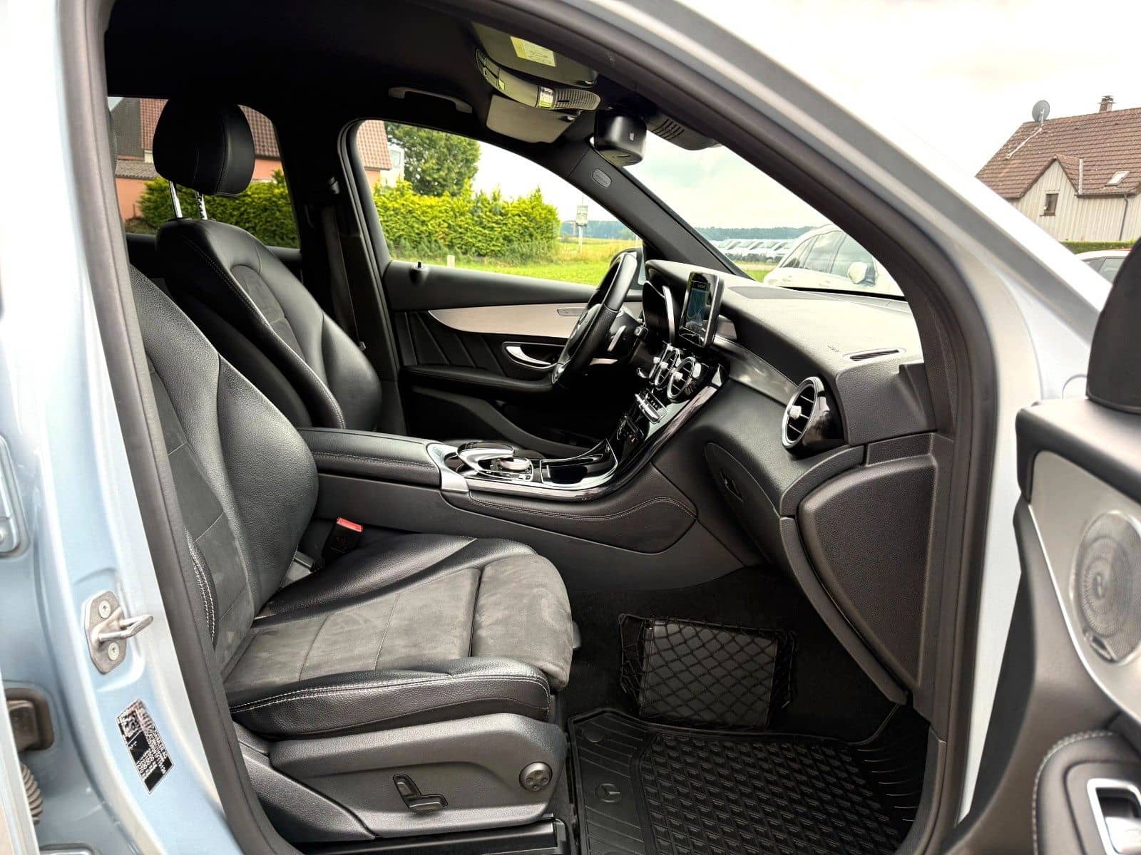 Mercedes-Benz GLC 250 d 4Matic*AMG*NAVI*KAMERA*LED*AHK*19''ALU foto 13