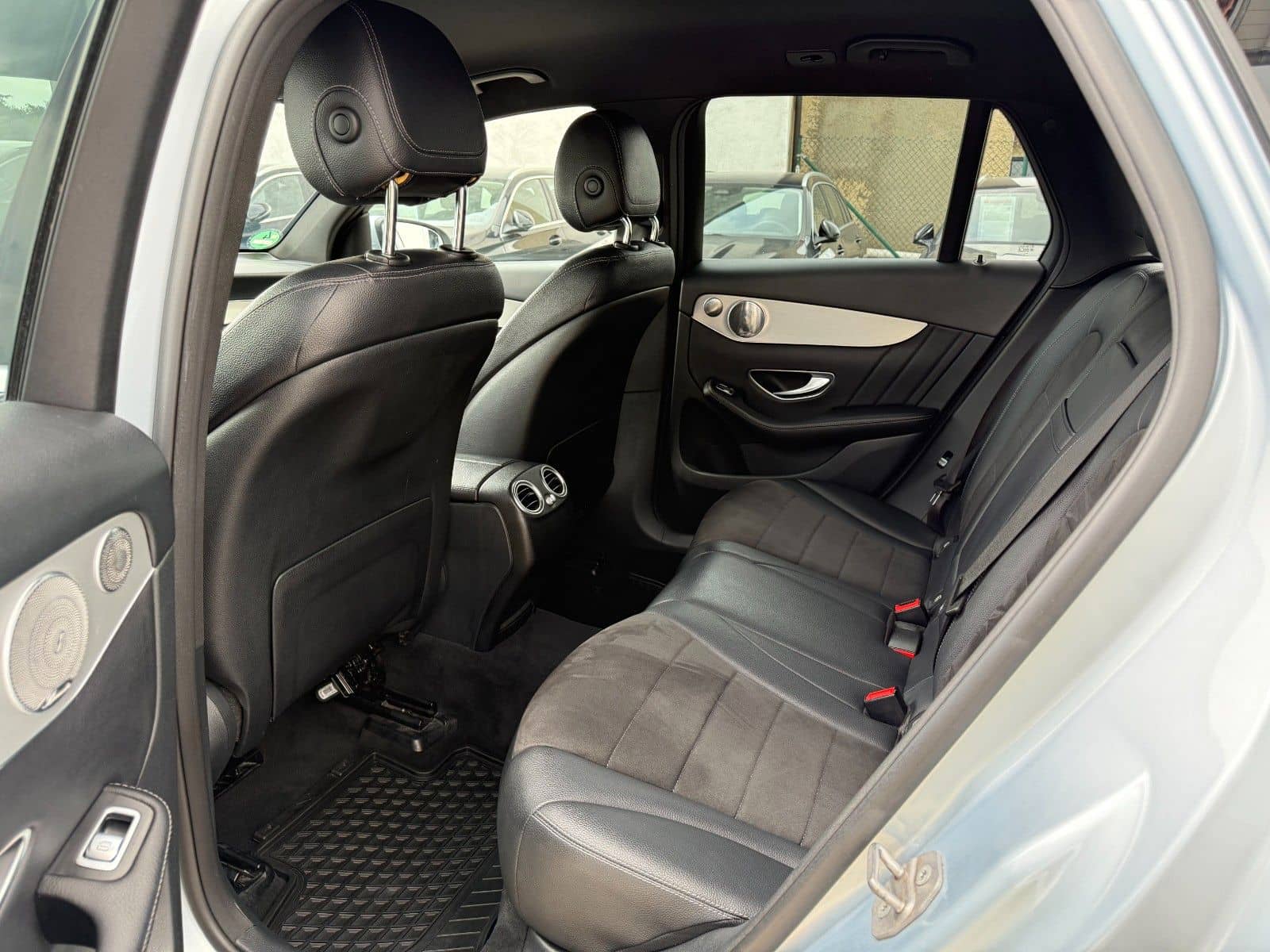 Mercedes-Benz GLC 250 d 4Matic*AMG*NAVI*KAMERA*LED*AHK*19''ALU foto 15