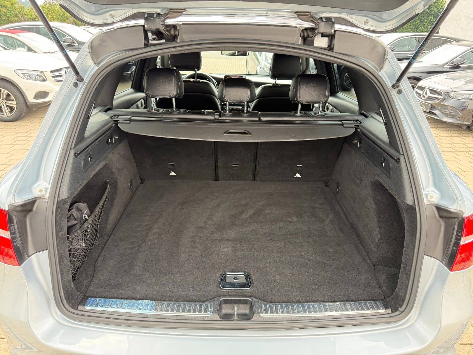 Mercedes-Benz GLC 250 d 4Matic*AMG*NAVI*KAMERA*LED*AHK*19''ALU foto 19