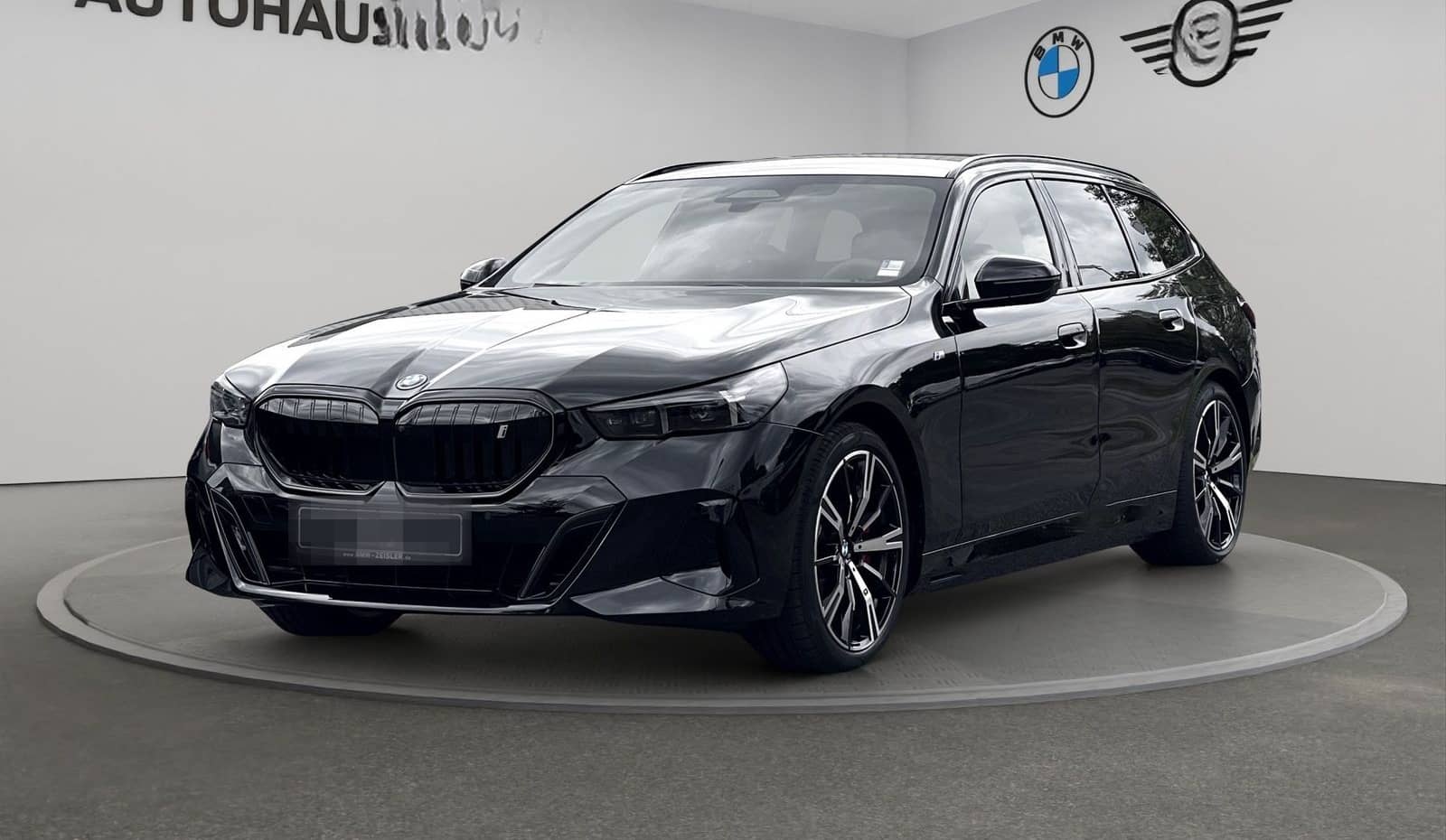 BMW i5 xDrive40 Tour. M Sport Pro 20"LM AHK Glasdach foto 1