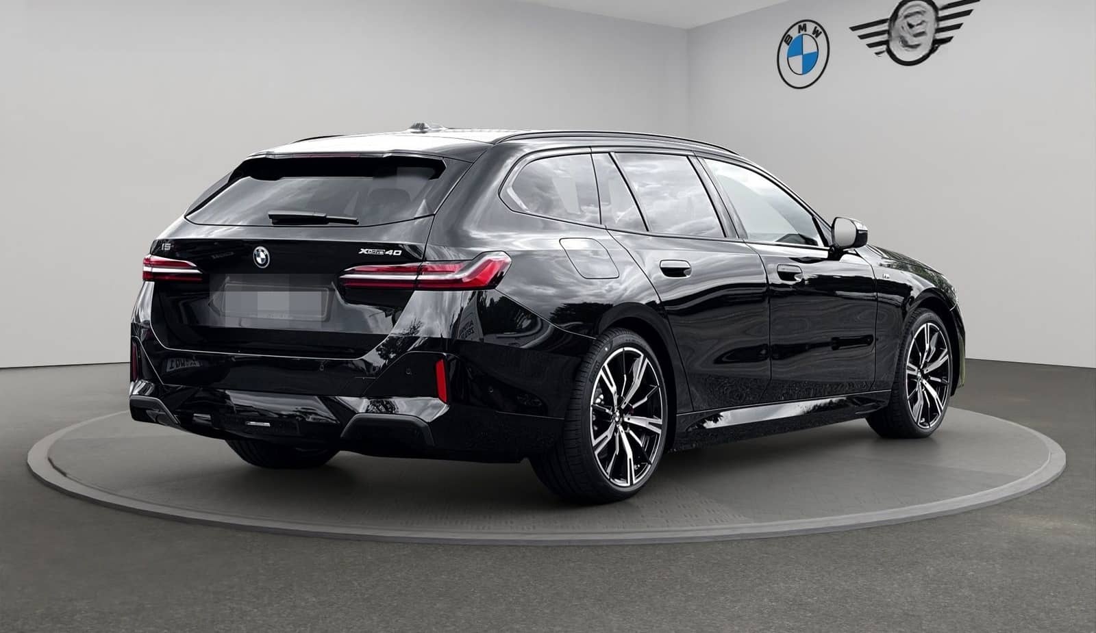 BMW i5 xDrive40 Tour. M Sport Pro 20"LM AHK Glasdach foto 2