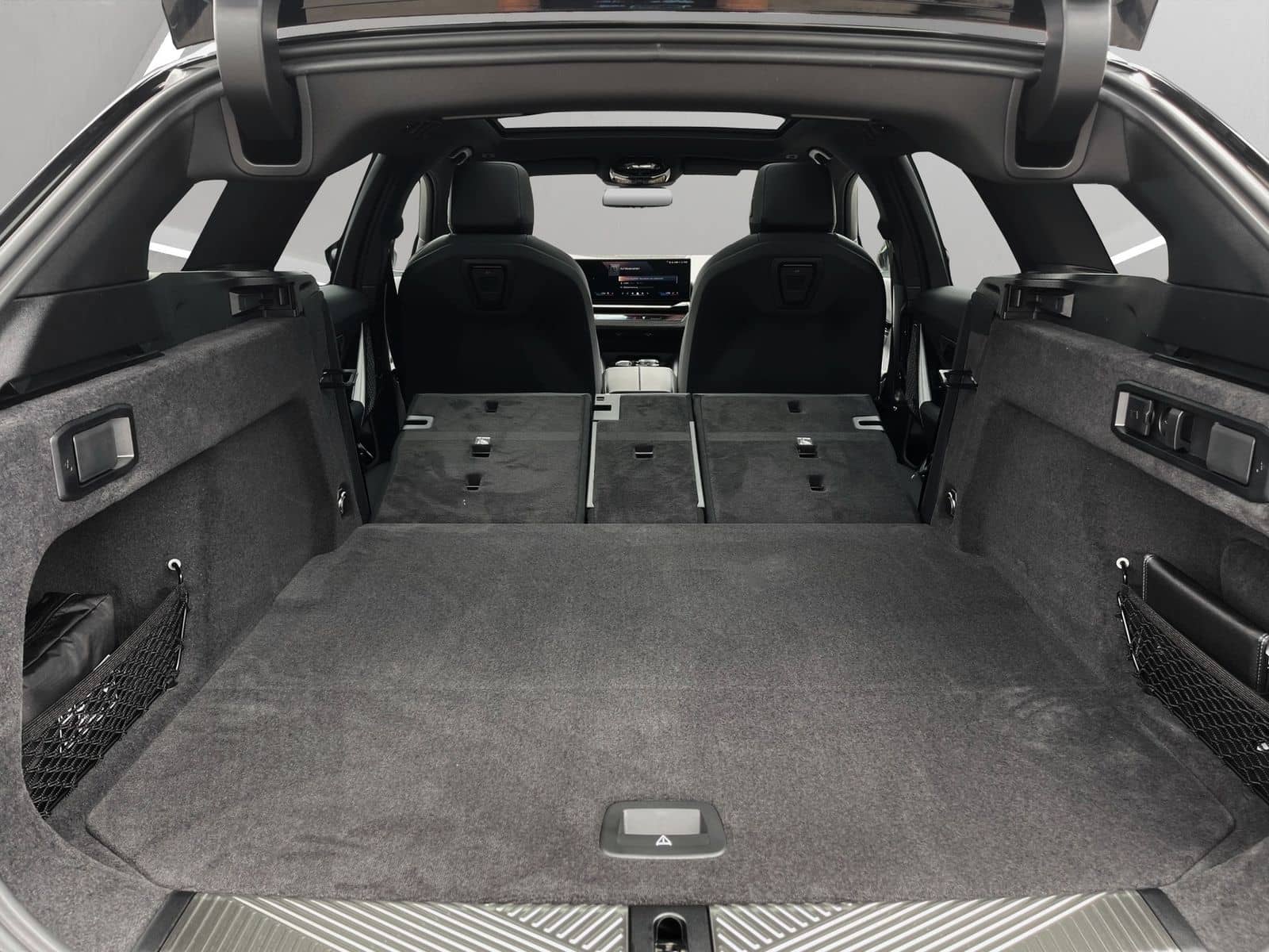 BMW i5 xDrive40 Tour. M Sport Pro 20"LM AHK Glasdach foto 14