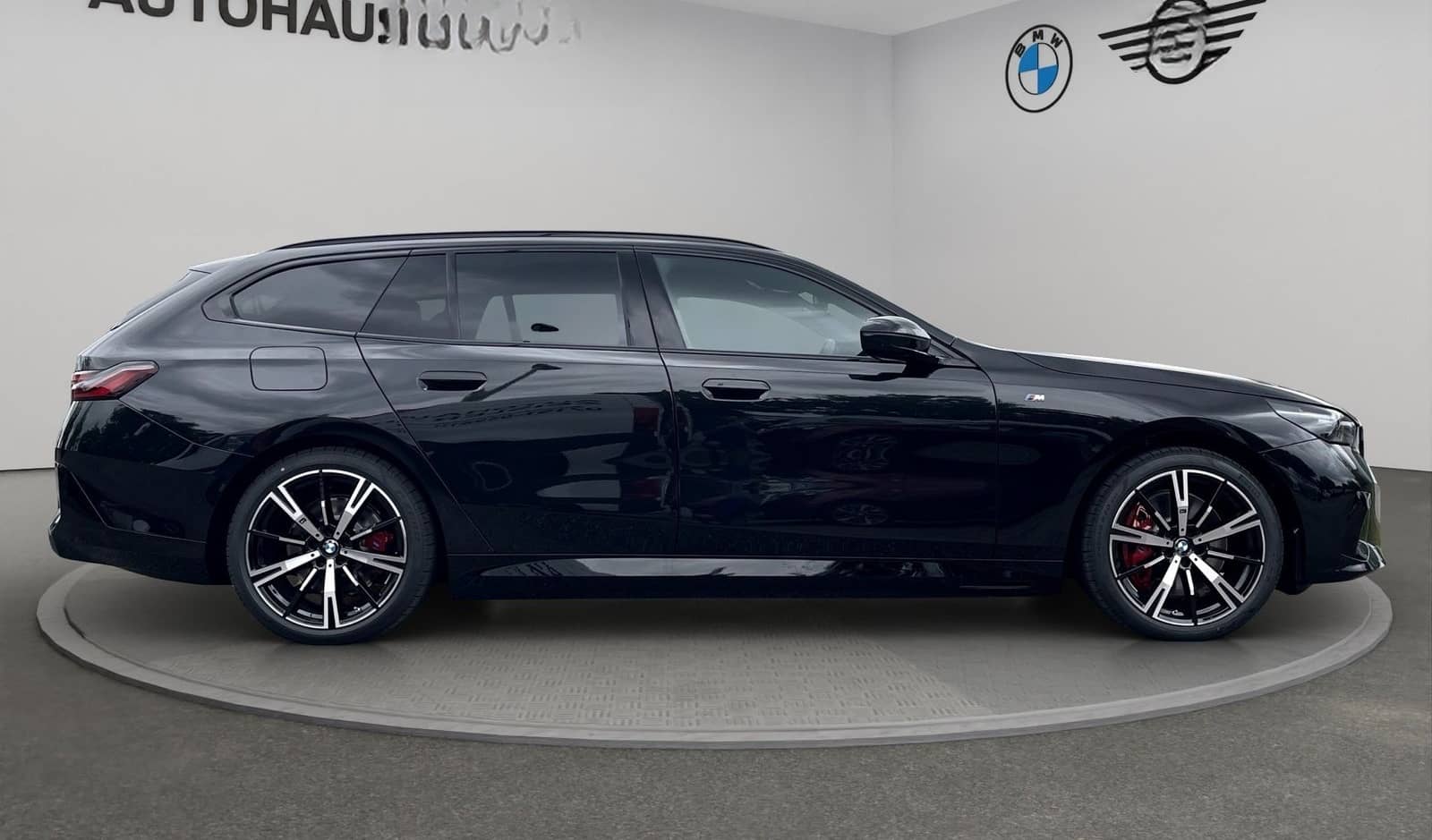 BMW i5 xDrive40 Tour. M Sport Pro 20"LM AHK Glasdach foto 3