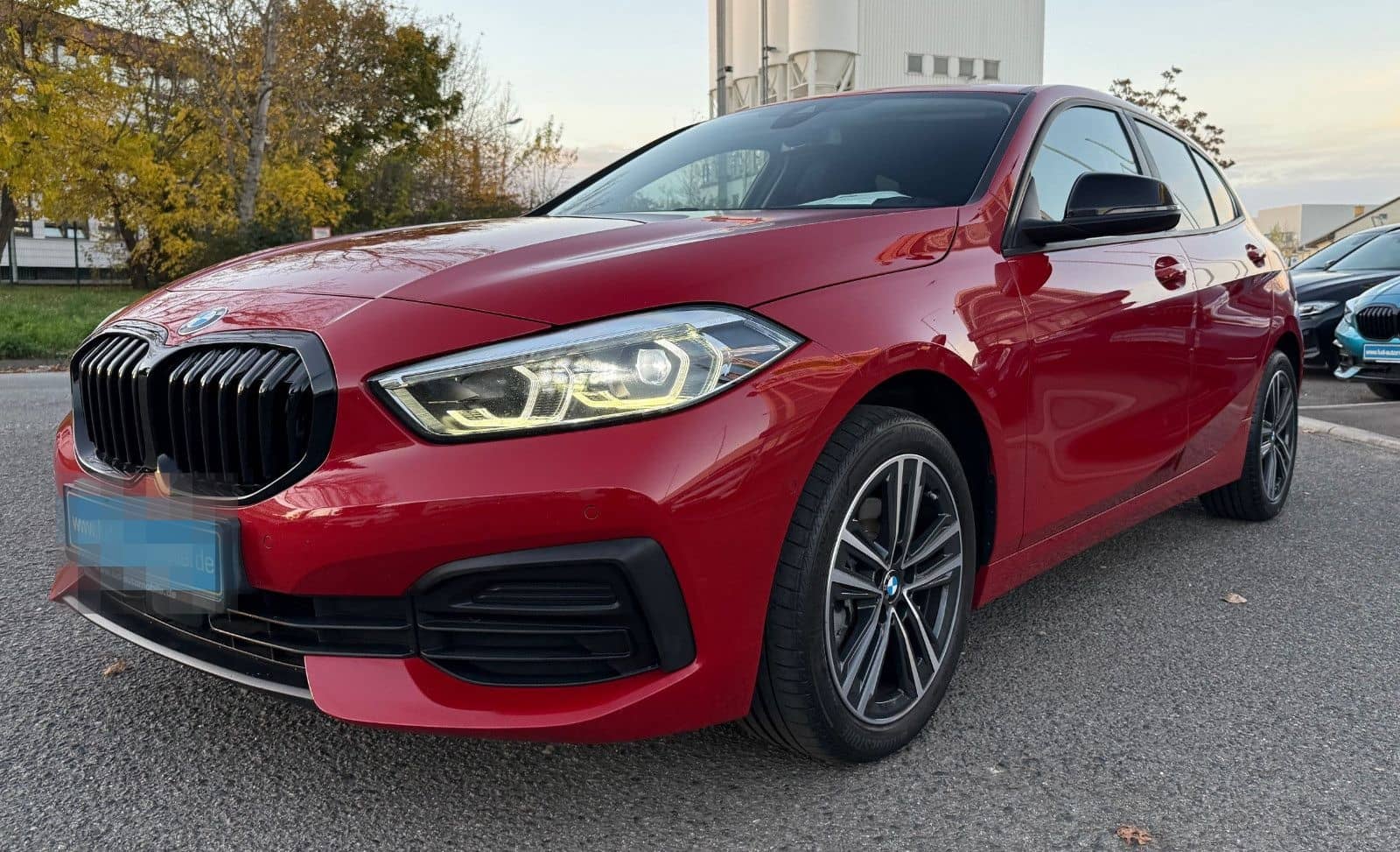 BMW 118 i    LED, Rückfahrkamera,CarPlay,Rot METALLI foto 1