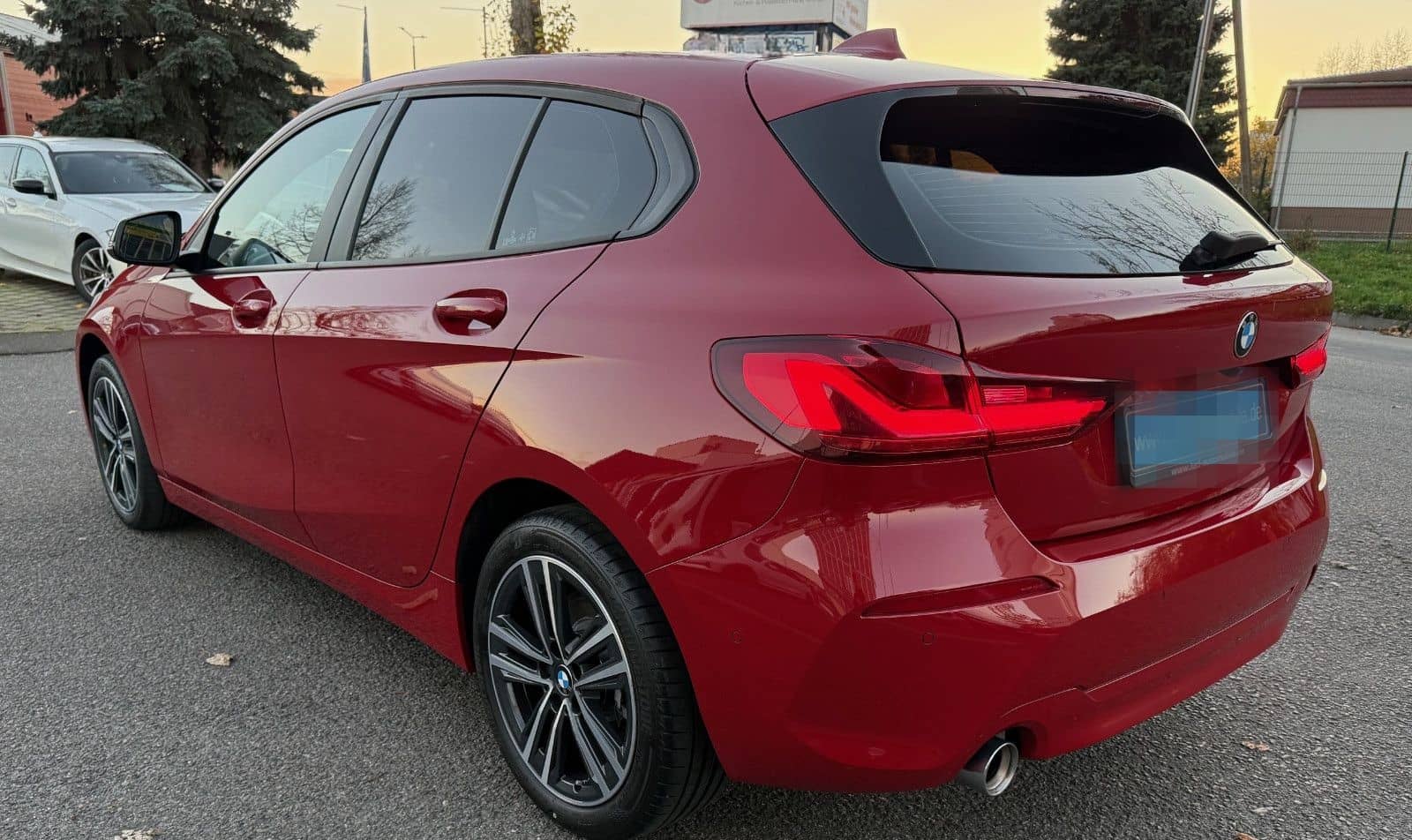 BMW 118 i    LED, Rückfahrkamera,CarPlay,Rot METALLI foto 8