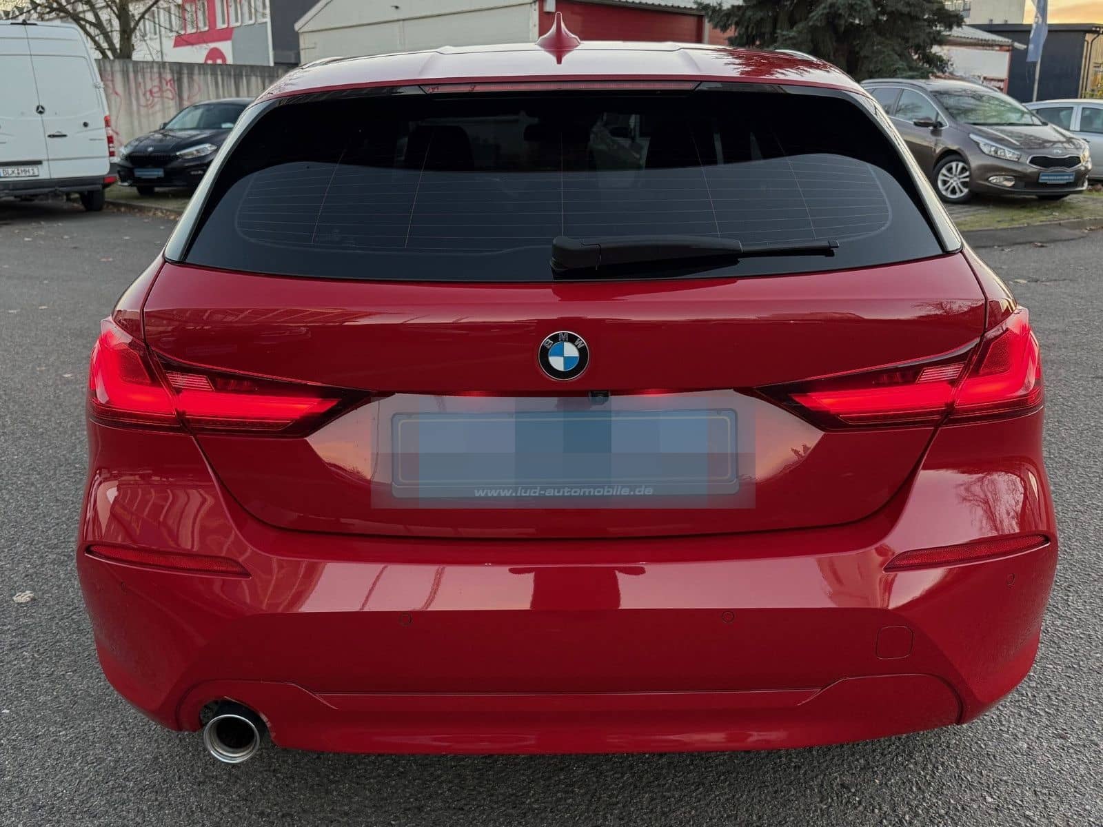 BMW 118 i    LED, Rückfahrkamera,CarPlay,Rot METALLI foto 9