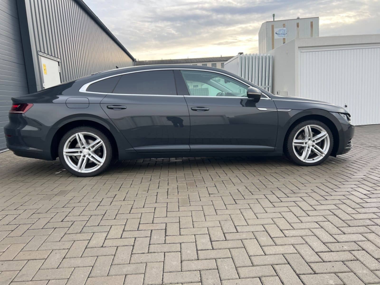 Volkswagen Arteon DSG*LED*ACC*LANE-ASSIST*NAVI*230 V* foto 4