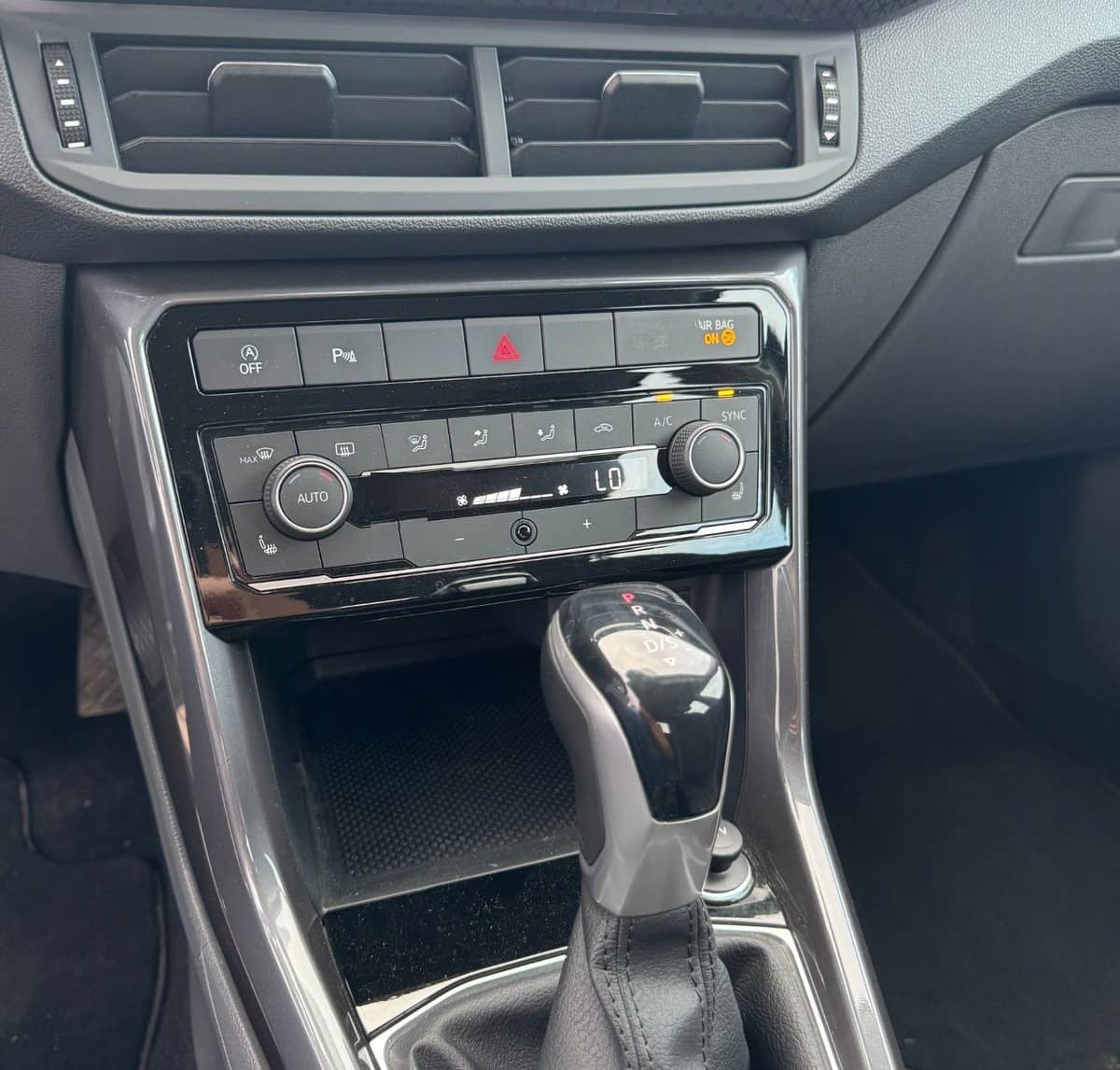 Volkswagen T-Cross 1.0 TSI Style foto 12