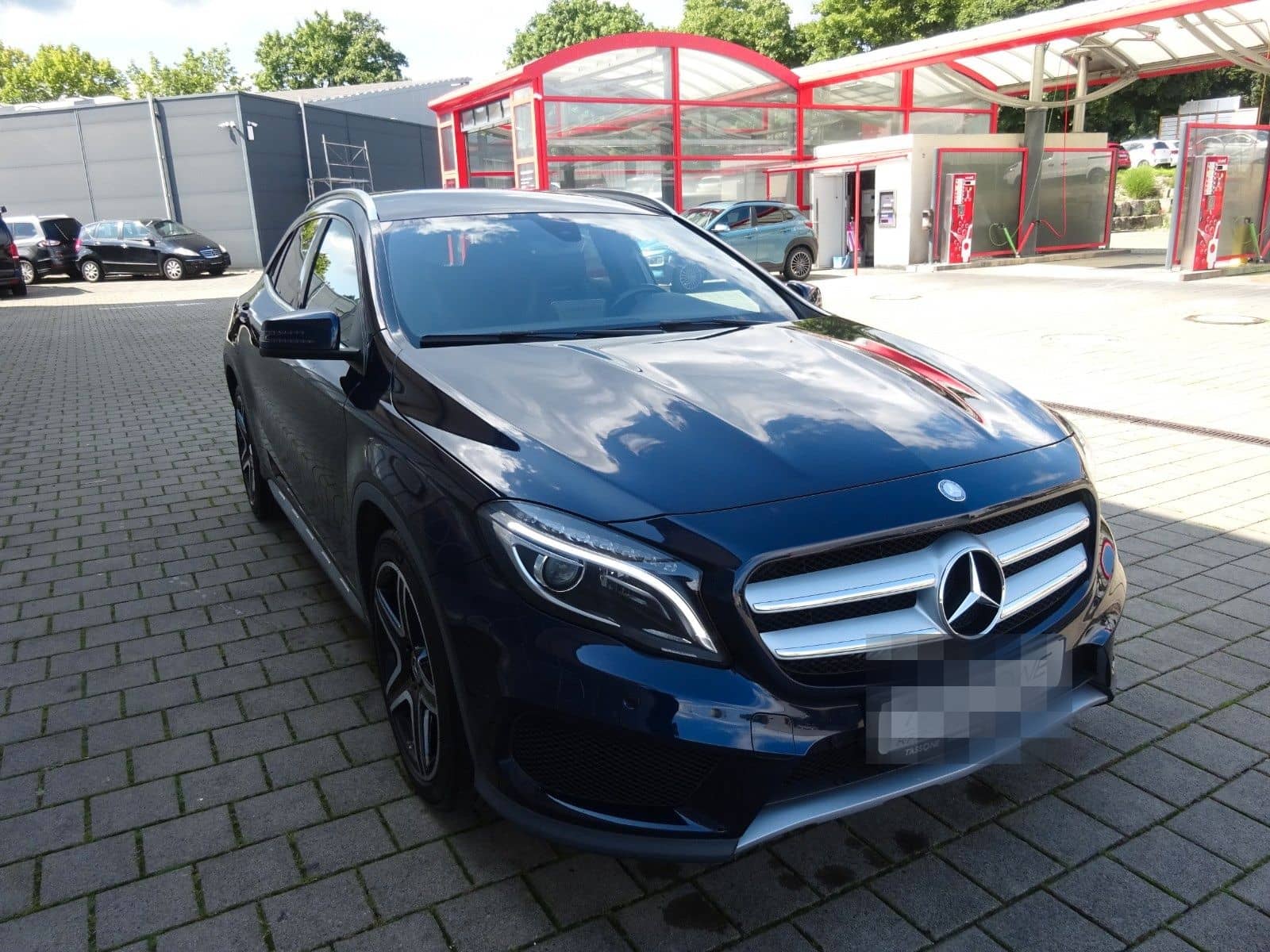 Mercedes-Benz GLA 220 CDI / d 4Matic AMG LINE foto 4