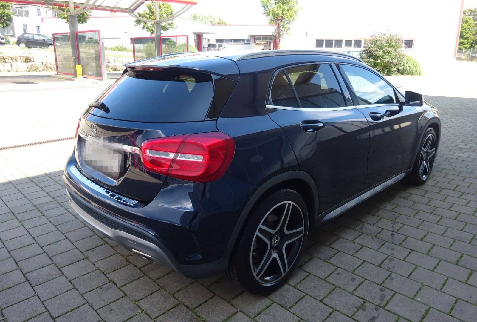 Mercedes-Benz GLA 220 CDI / d 4Matic AMG LINE foto 5