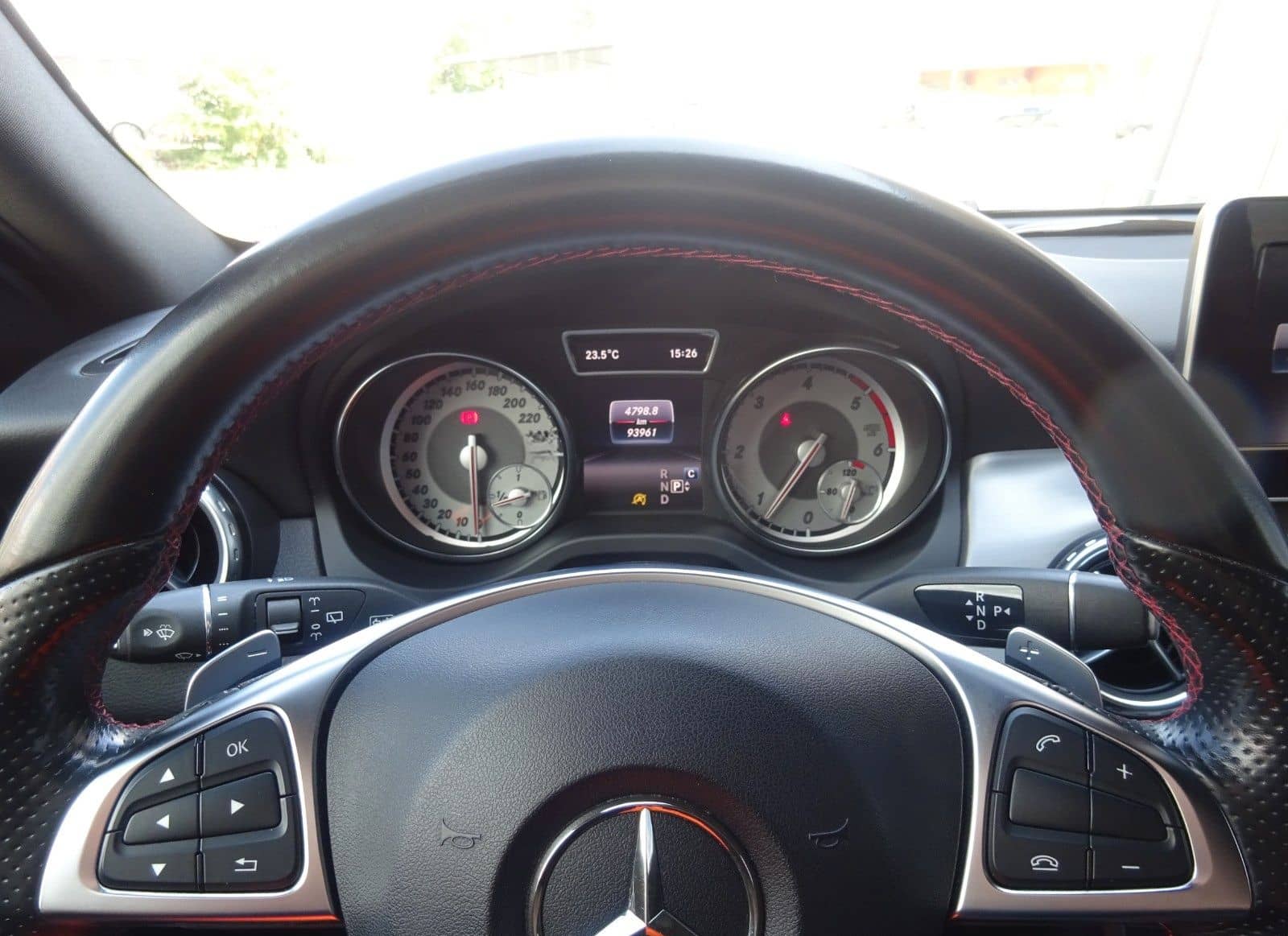 Mercedes-Benz GLA 220 CDI / d 4Matic AMG LINE foto 10