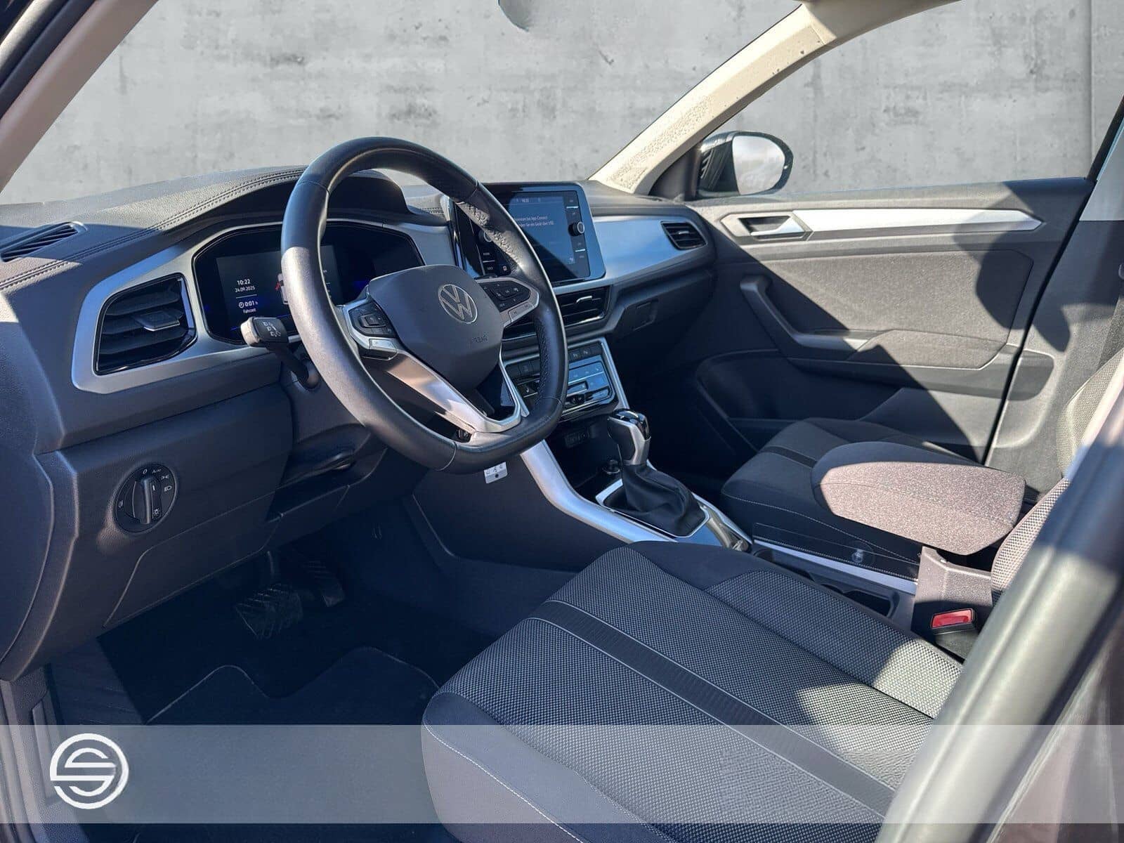 Volkswagen T-Roc 1.5 TSI DSG Life Climatr. LED DAB ACC APP foto 9