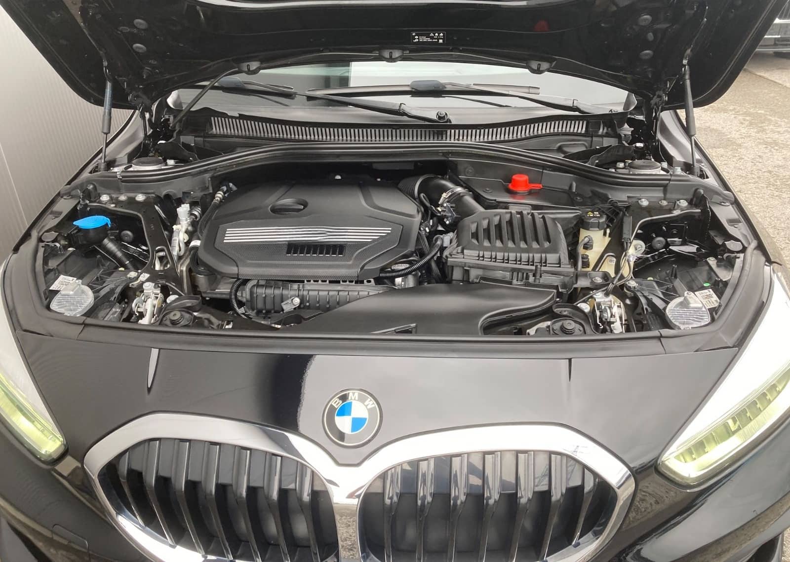 BMW 118i *PDC*Sitzheizung*PDC*Panoramadach*LED foto 13