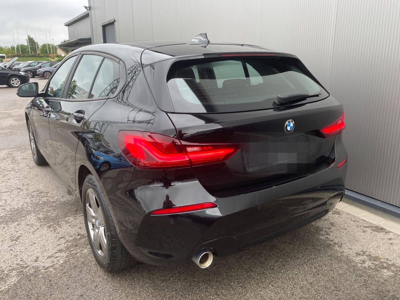 BMW 118i *PDC*Sitzheizung*PDC*Panoramadach*LED foto 9