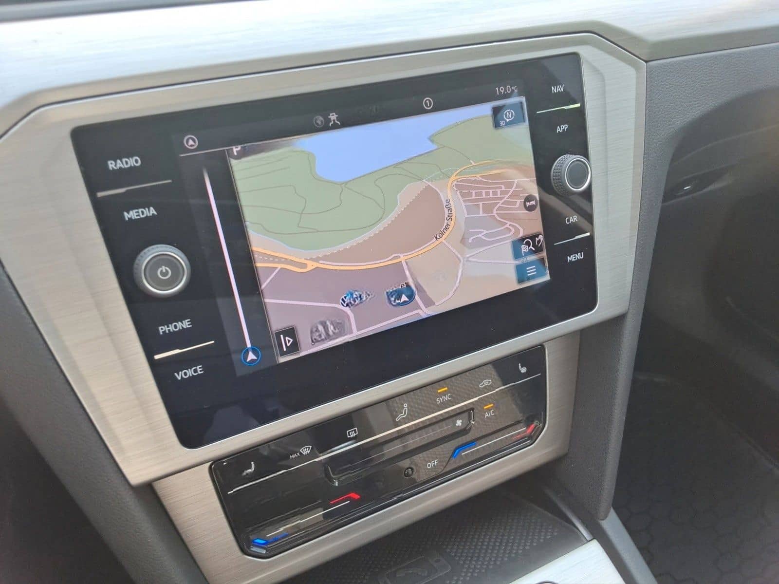 Volkswagen Passat Variant 2.0 TDI LED,ACC,Navi,APP,KAMERA foto 11