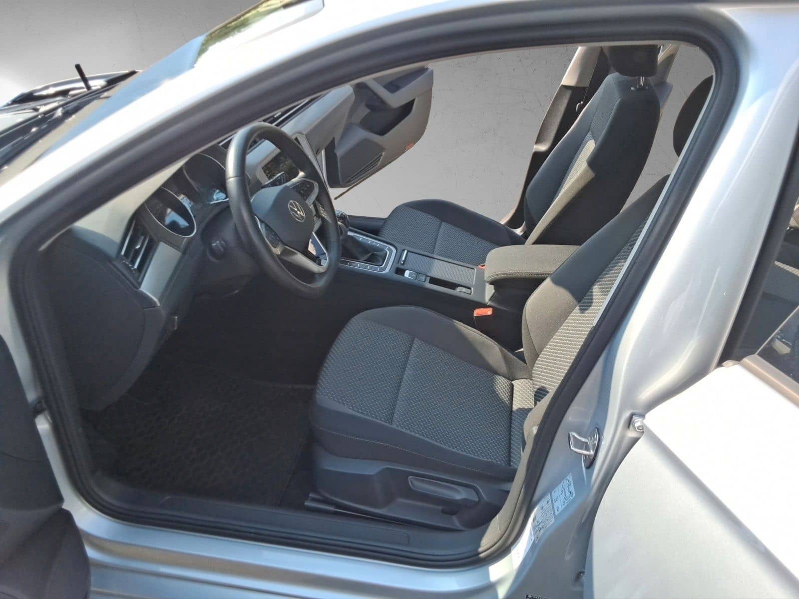 Volkswagen Passat Variant 2.0 TDI LED,ACC,Navi,APP,KAMERA foto 9