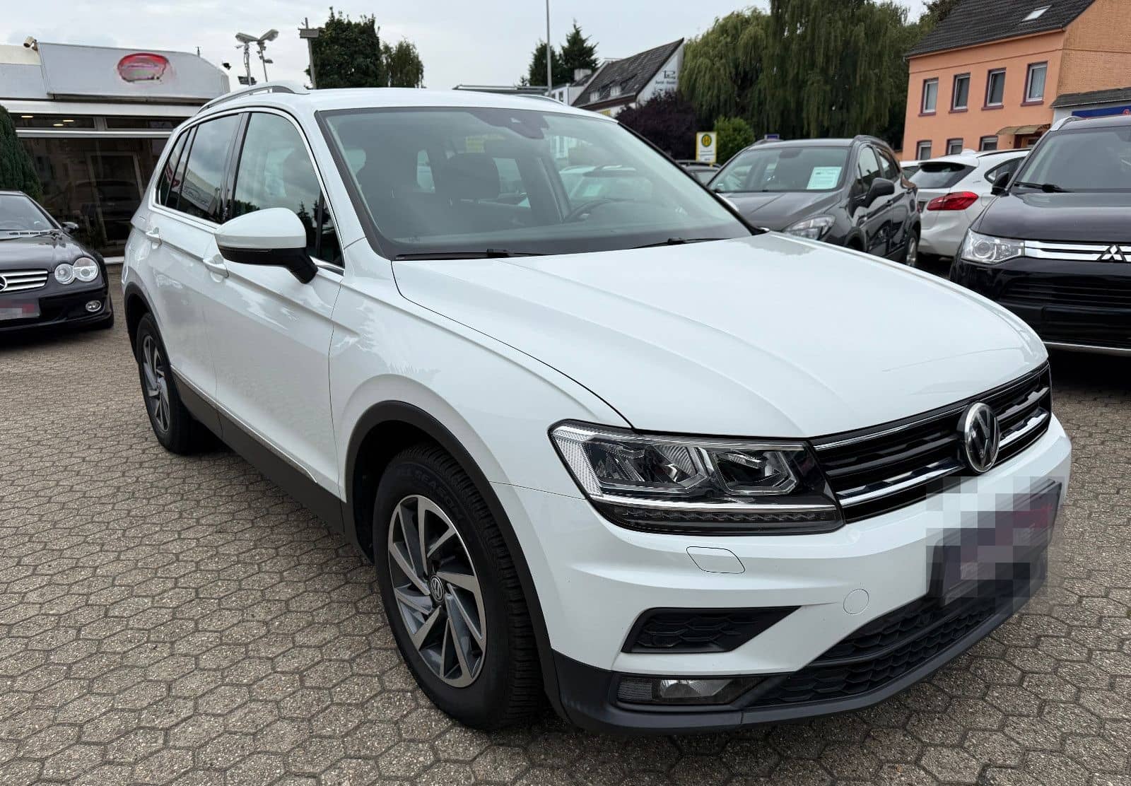 Volkswagen Tiguan Sound BMT/Start-Stopp DSG Automatik foto 2