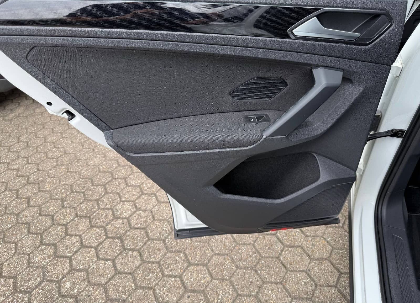 Volkswagen Tiguan Sound BMT/Start-Stopp DSG Automatik foto 16