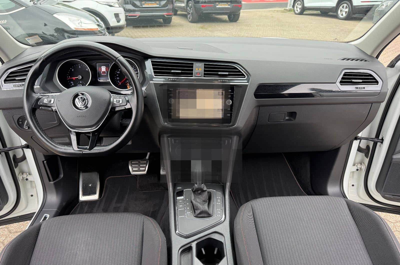 Volkswagen Tiguan Sound BMT/Start-Stopp DSG Automatik foto 25