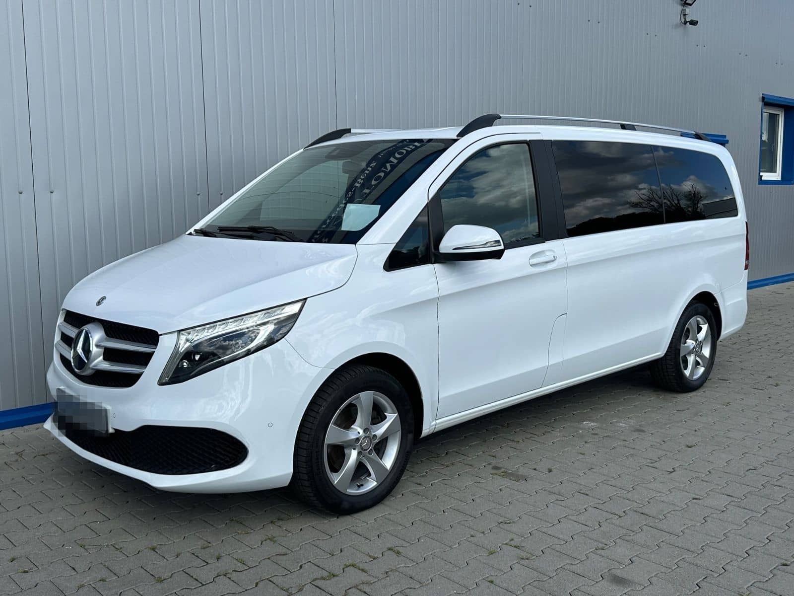 Mercedes-Benz V 220 LANG 9G-TR WEBASTO NAVI MBUX KAMERA 7-SITZ foto 1