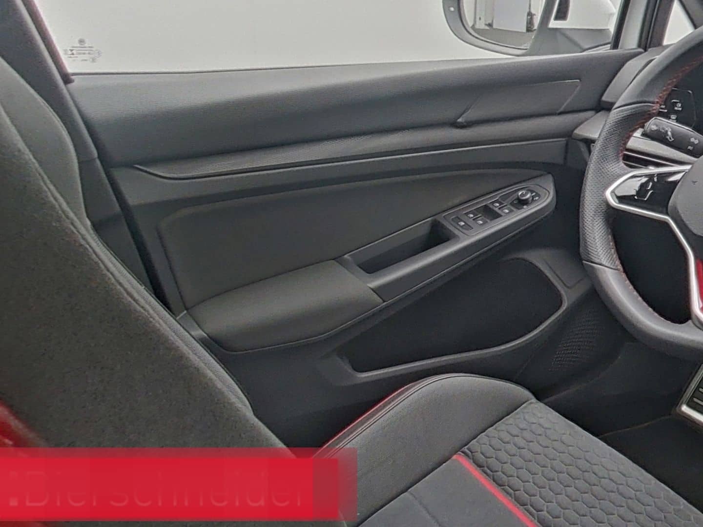 Volkswagen Golf GTI 8 2.0 TSI DSG Clubsport PANO KAMERA NAV foto 13