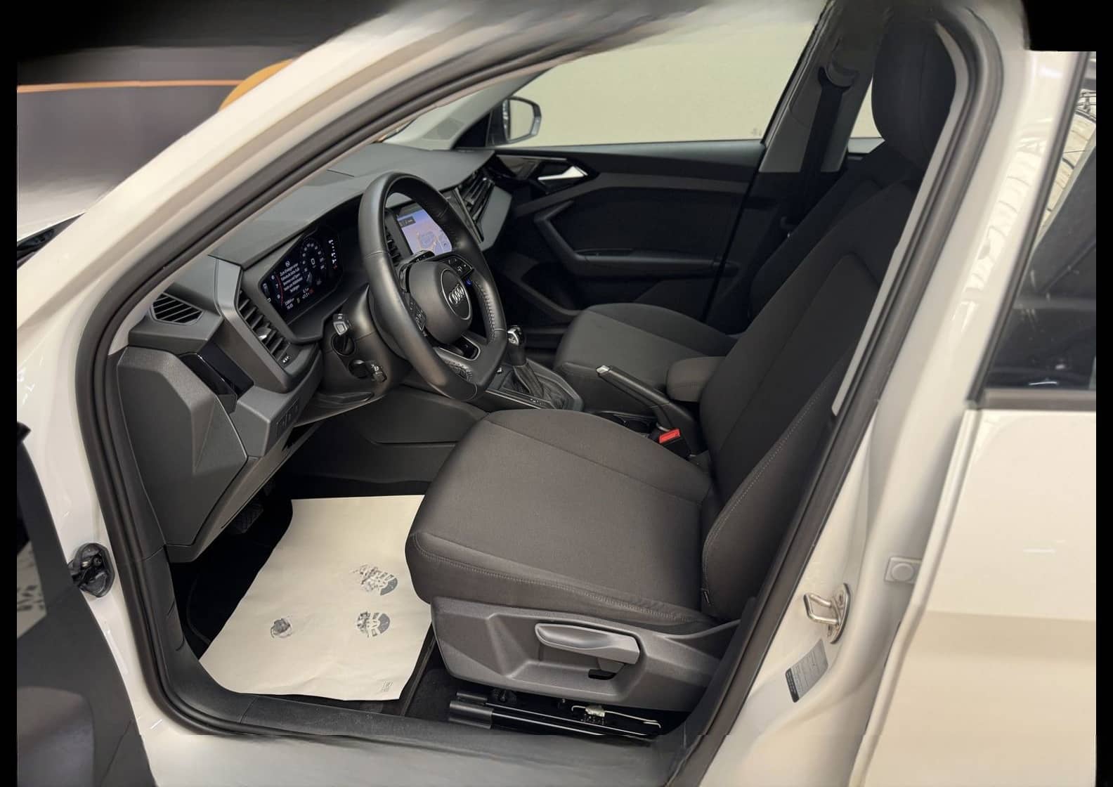 Audi A1 Sportback S-Line 1.0 TFSI S-Tronic Virt.Co foto 13