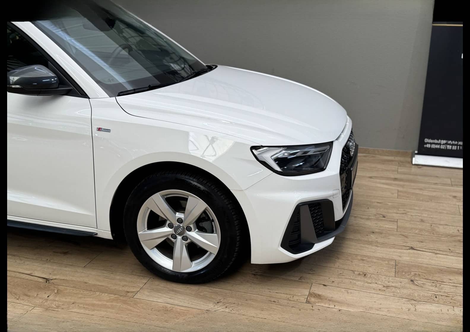 Audi A1 Sportback S-Line 1.0 TFSI S-Tronic Virt.Co foto 10