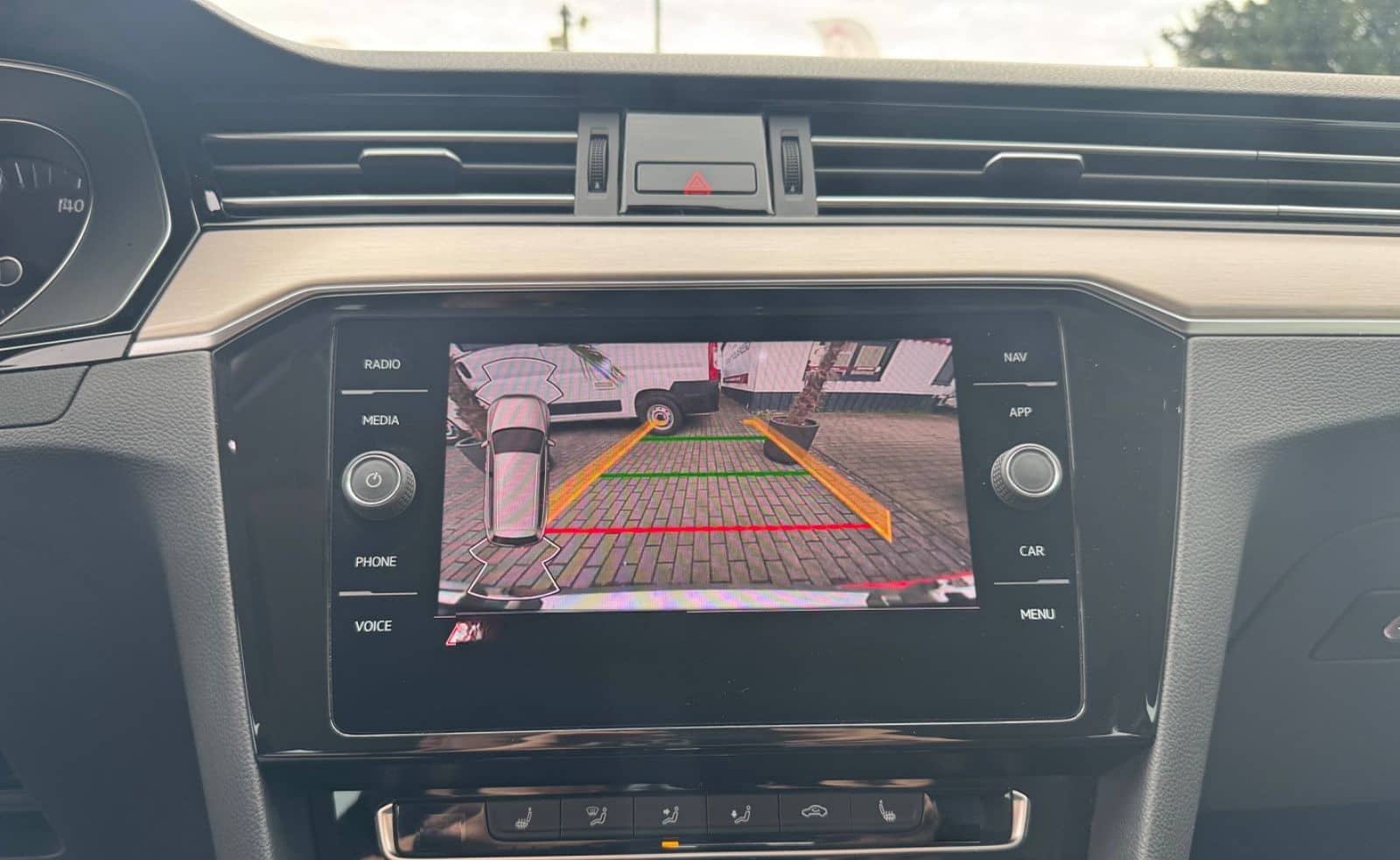 Volkswagen Passat 2,0 TDI Variant Elegance*IQ.Light*Kamera* foto 23