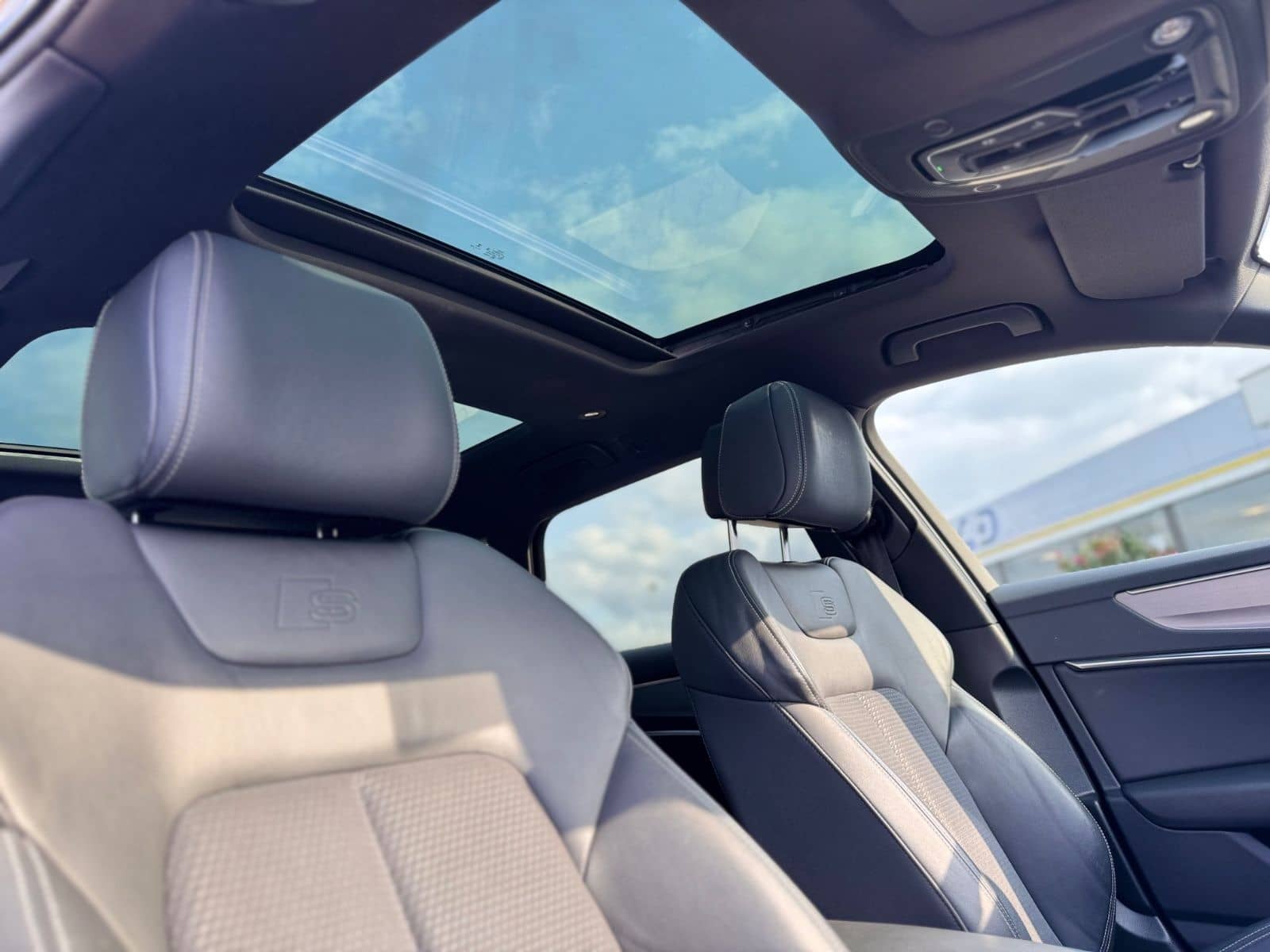 Audi A6 Avant 45 TDI quattro S line sport foto 23