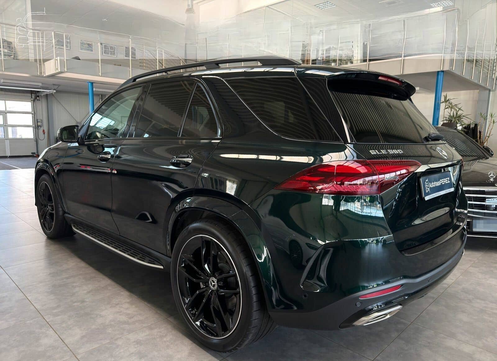 Mercedes-Benz GLE 580 4M AMG PREMIUM PLUS DISTRONIC-MEMORY-DAB foto 3