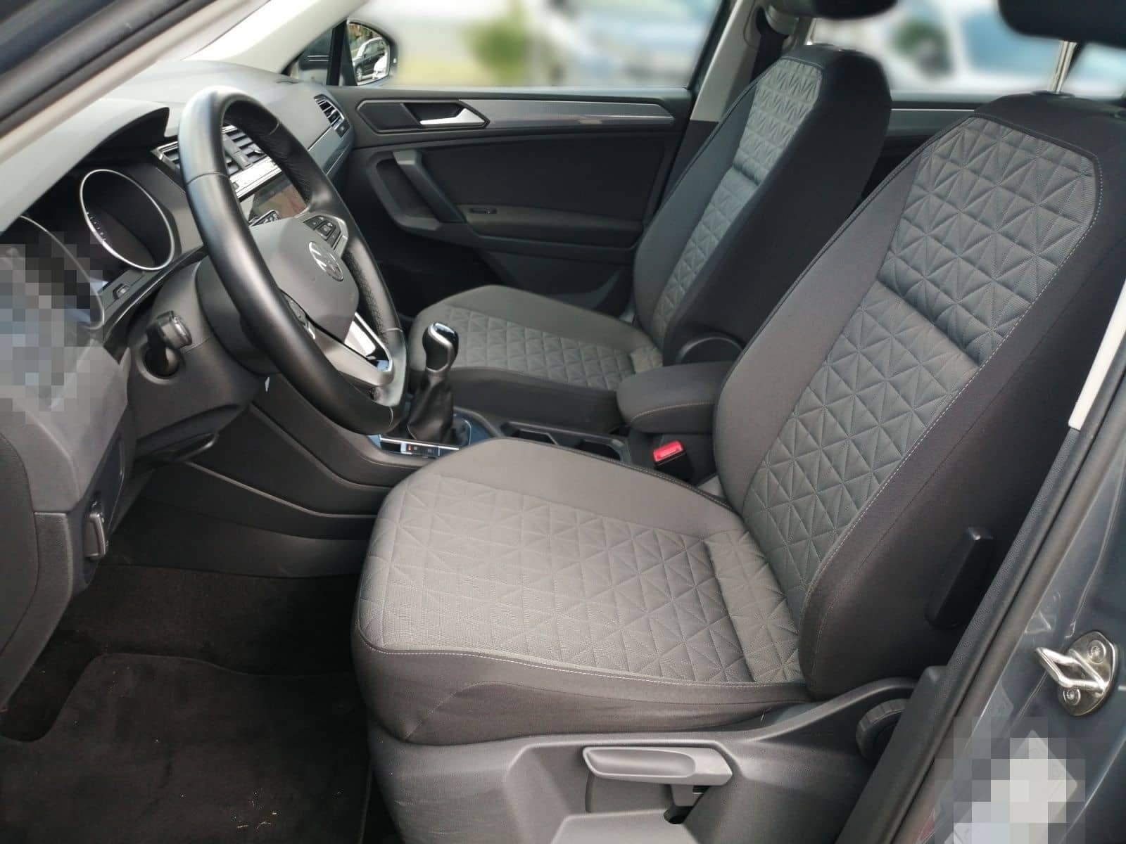 Volkswagen Tiguan Life 1.5 TSI LED ACC AHK Navi Standhz foto 14