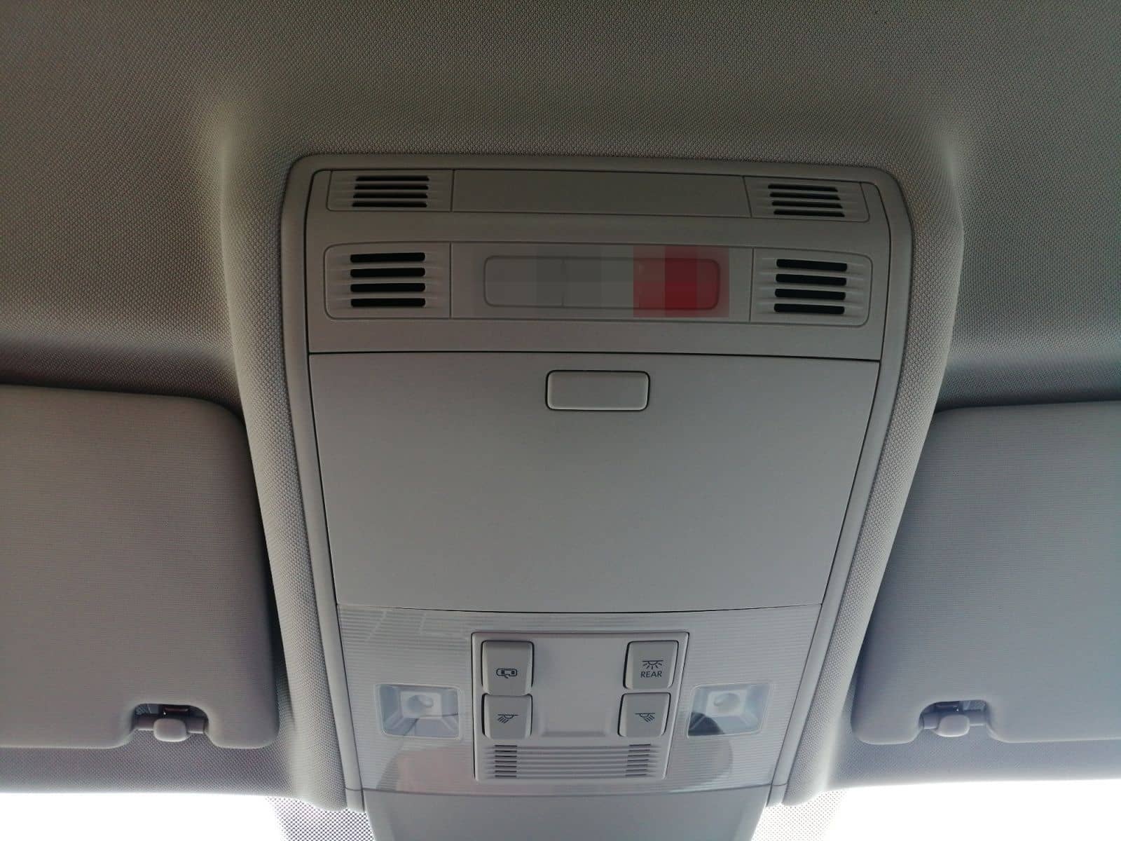 Volkswagen Tiguan Life 1.5 TSI LED ACC AHK Navi Standhz foto 18