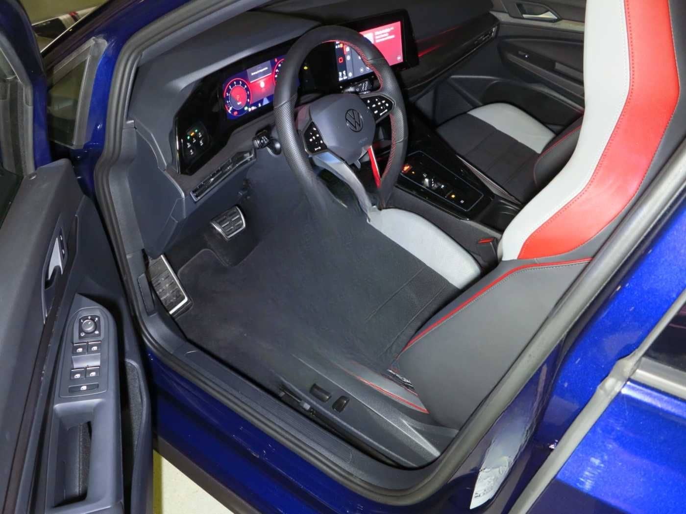 Volkswagen Golf VIII GTI 2.0 TSI DSG7 Clubsport Leder eSAD foto 6