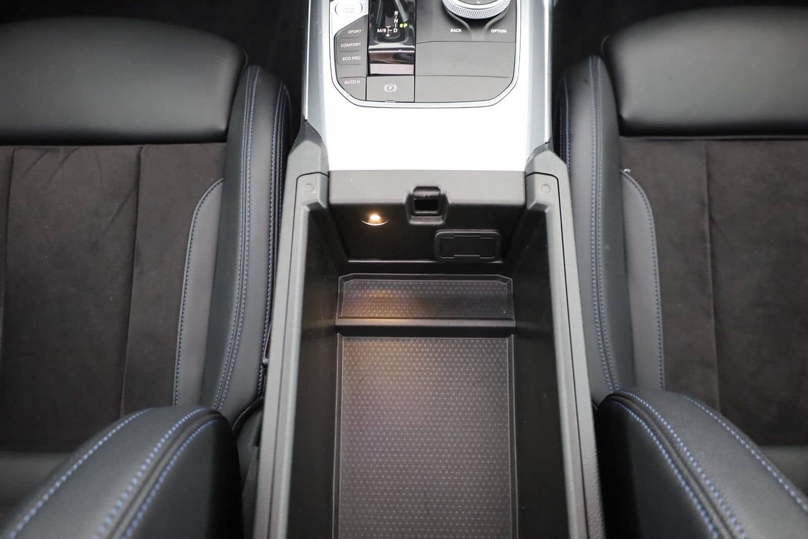 BMW 420i Coupe M-Sport Aut. LED Navi 360° Pano foto 14