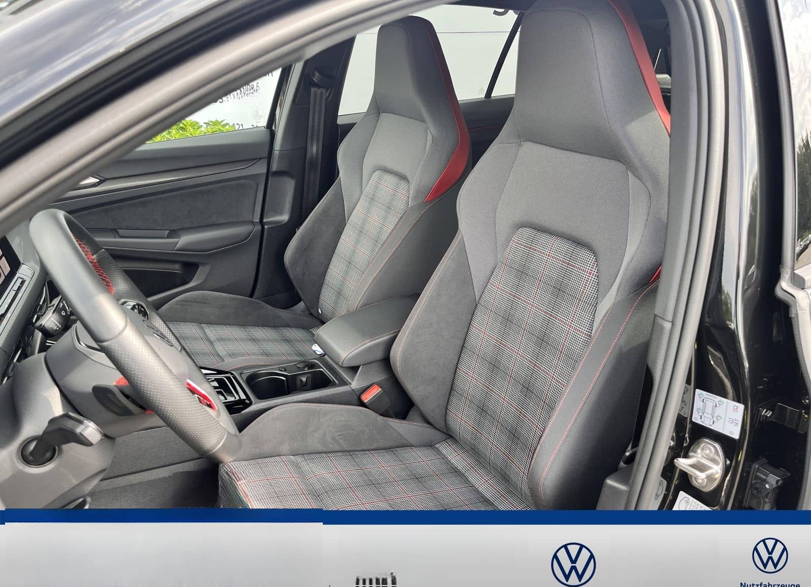 Volkswagen Golf VIII Lim. GTI 2.0 TSI foto 9