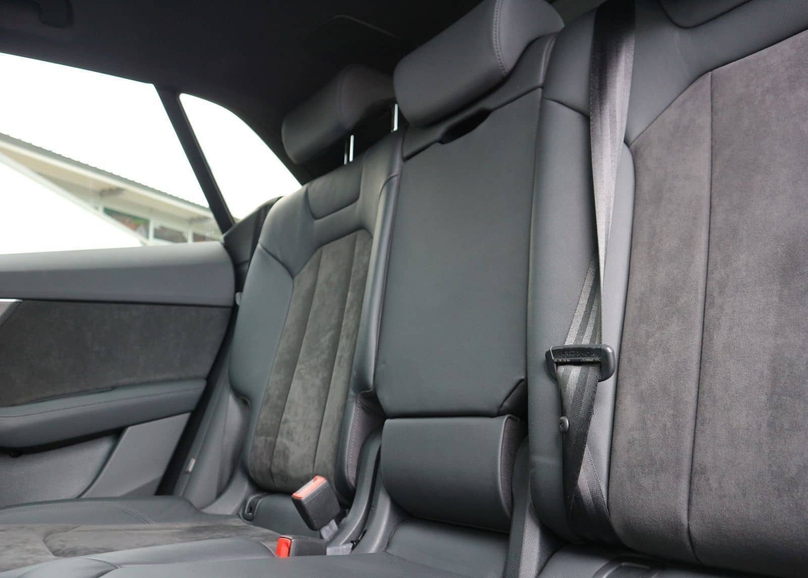 Audi RS Q8 quattro PANO+KERAMIK+AHK+HEADUP+ACC+MATRIX foto 17