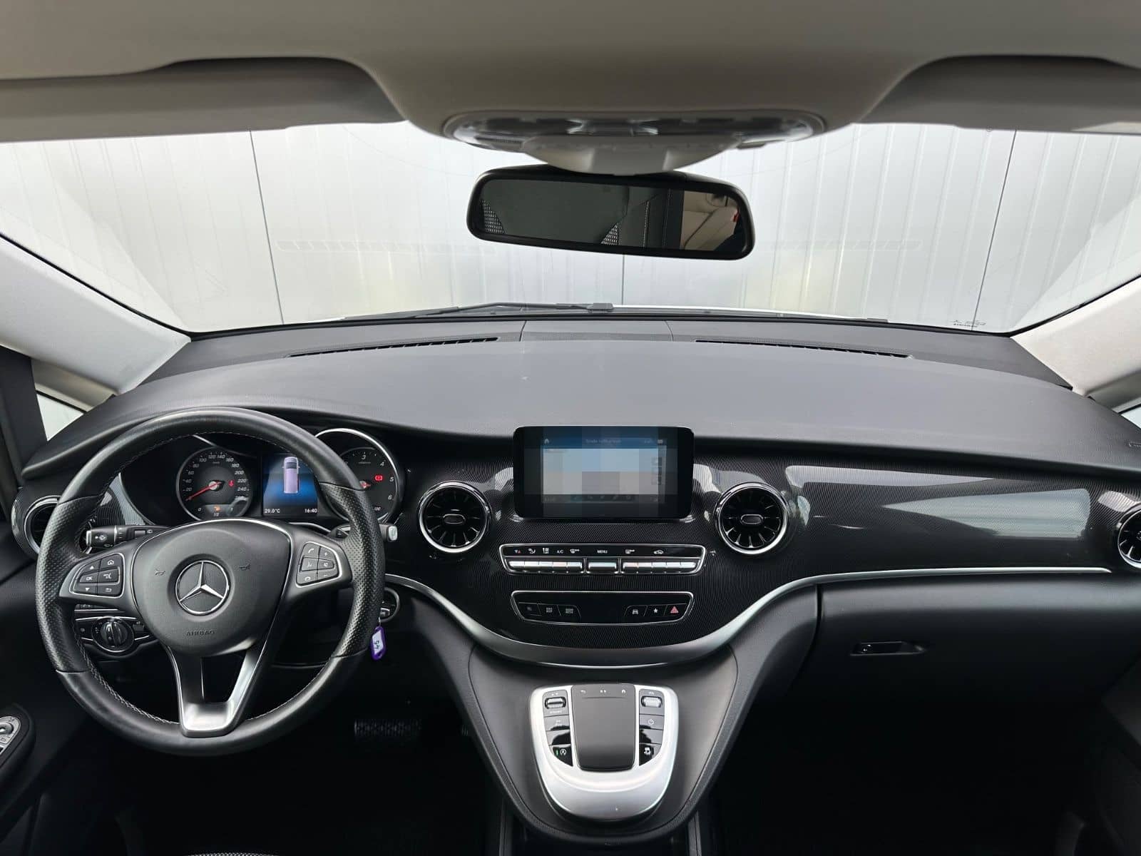 Mercedes-Benz V220 d LANG 4M 9G WEBASTO NAVI MBUX AHK 8-SITZER foto 22