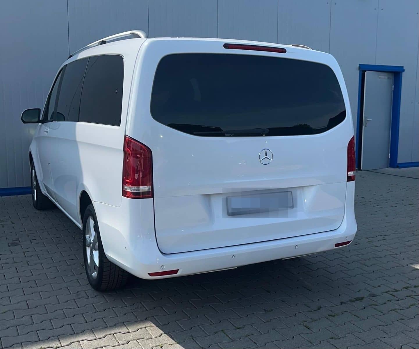 Mercedes-Benz V220 d LANG 4M 9G WEBASTO NAVI MBUX AHK 8-SITZER foto 7