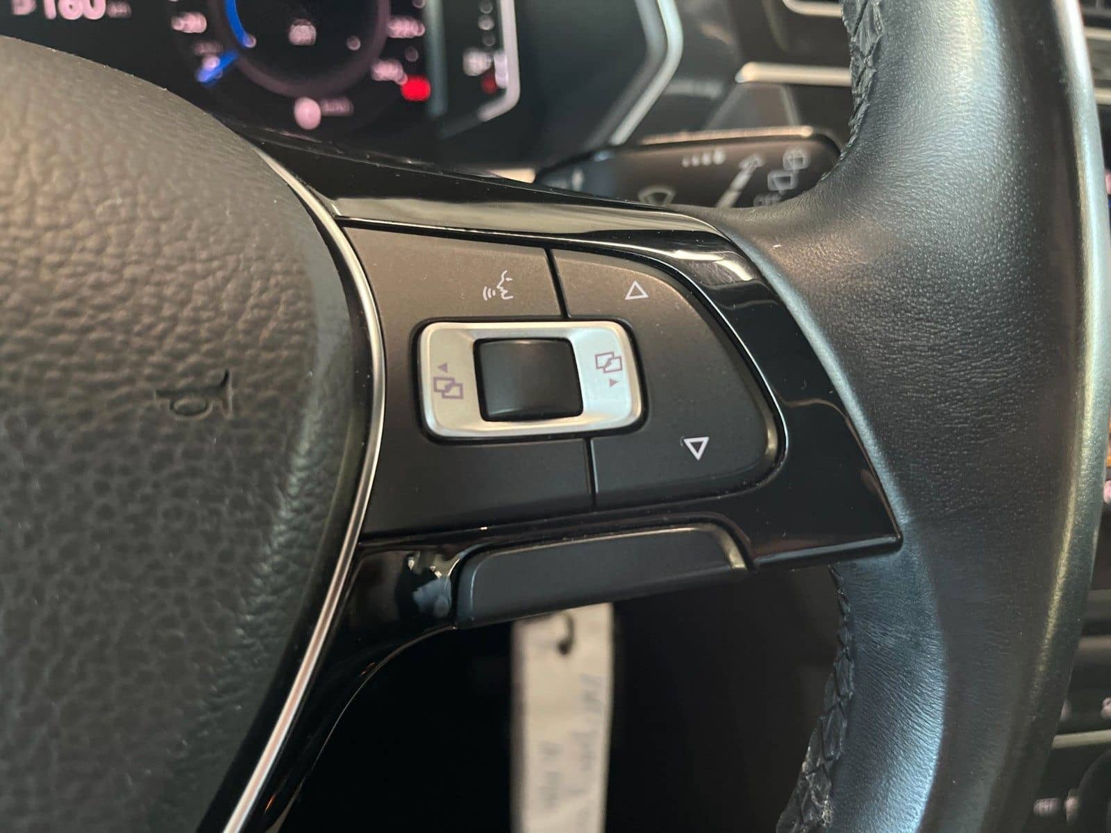 Volkswagen Tiguan 2.0 TDi Comfortline NAVI LED WinterPaket foto 22