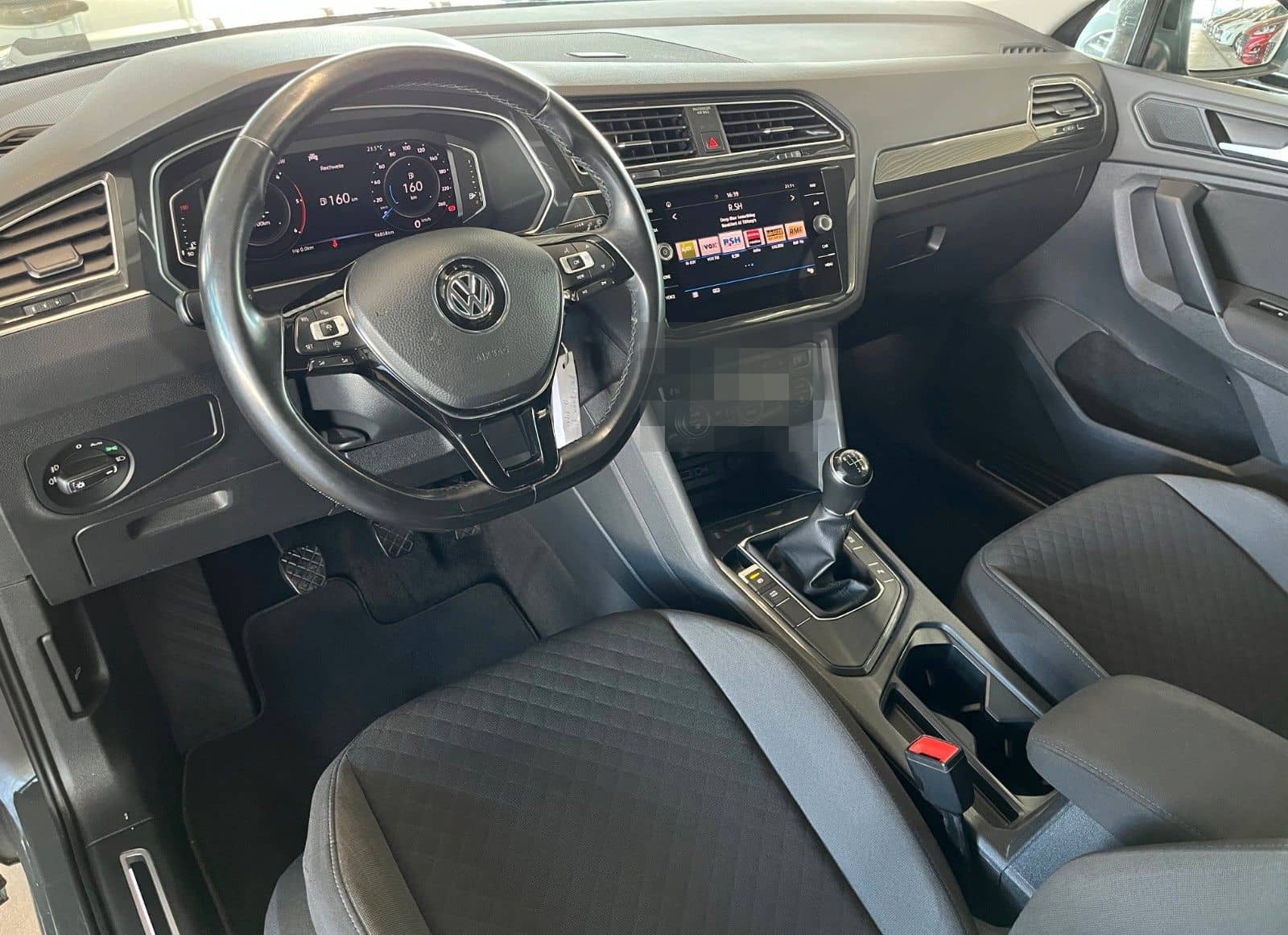 Volkswagen Tiguan 2.0 TDi Comfortline NAVI LED WinterPaket foto 9