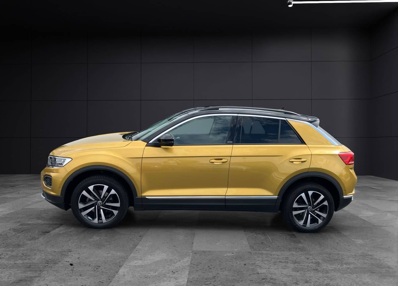 Volkswagen T-Roc TSI United LED Navi AID ACC Park-Assist SH foto 2